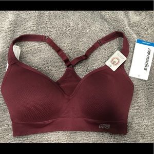 Marika sports bra